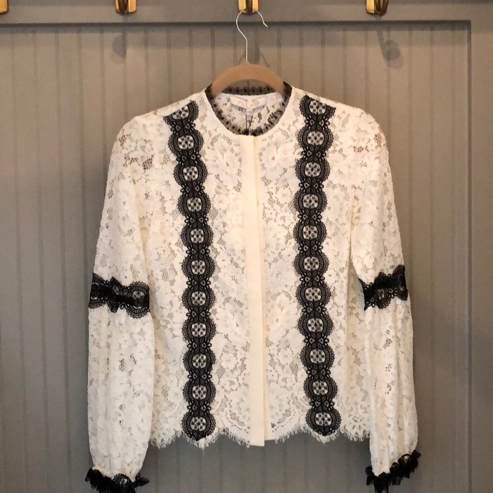 Alexis XS black & white Lace Top